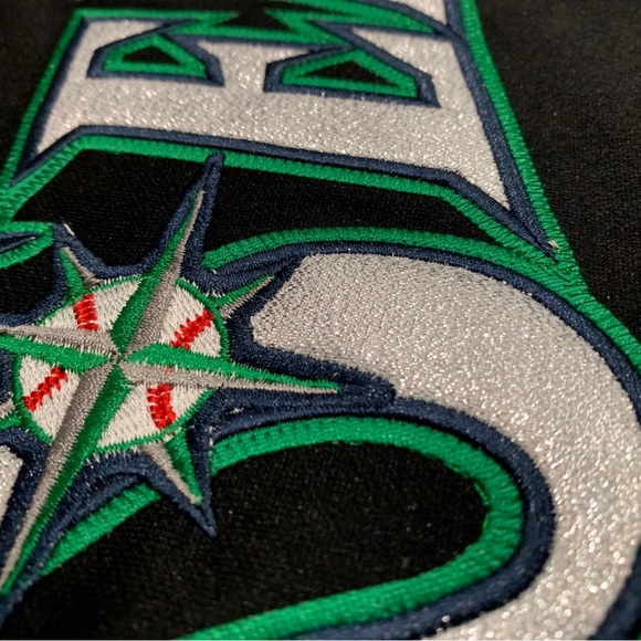 Ken Griffey Jr Seattle Mariners Jersey Mens XL NWT 2016 Black Alt w patches - Picture 7 of 14